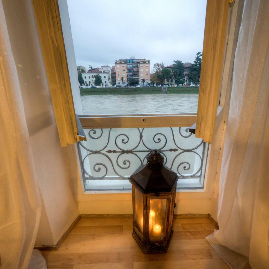 Apartamento Casa Archi - Vista Sul Fiume Verona Exterior foto